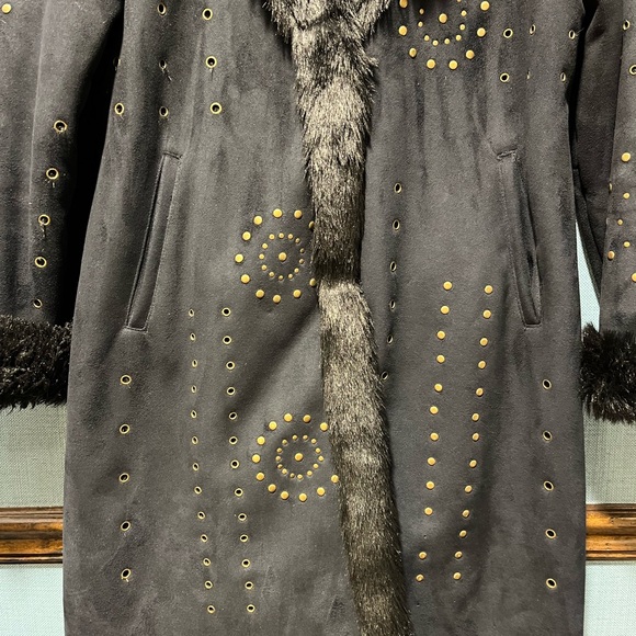 Vintage coat black with faux fur - Picture 9 of 12